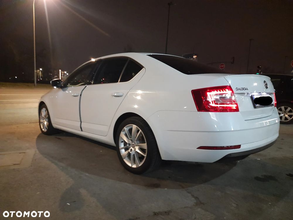 Skoda Octavia 2.0 TDI 4x4 Sportline DSG - 8