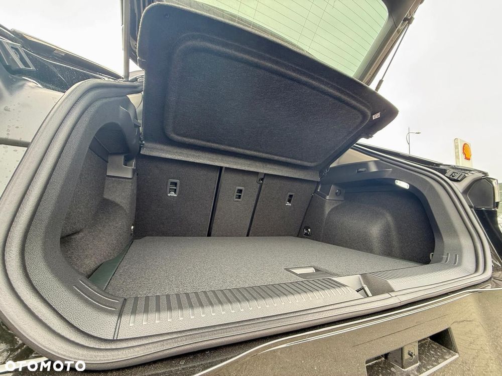 Volkswagen T-Roc - 33