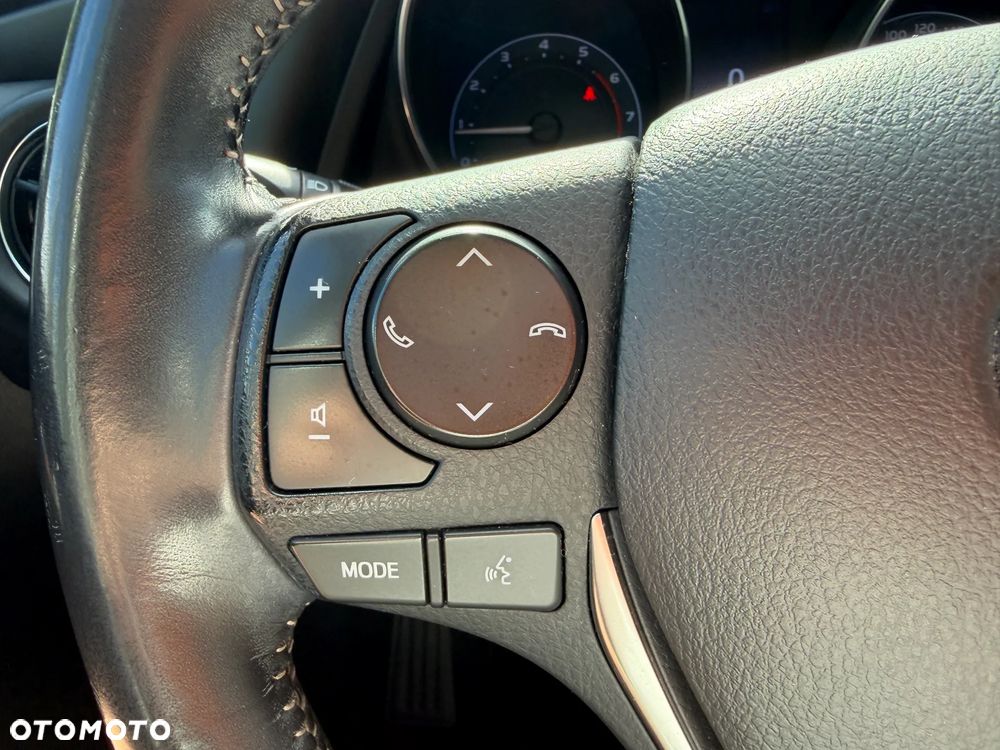 Toyota Auris 1.2 Turbo Comfort - 24
