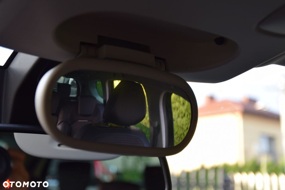 Renault Grand Scenic - 39