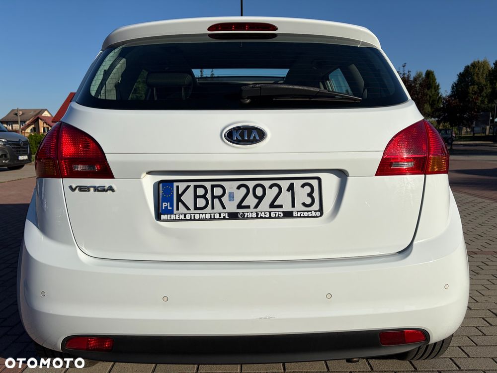 Kia Venga 1.4 CVVT Titanium Collection - 3