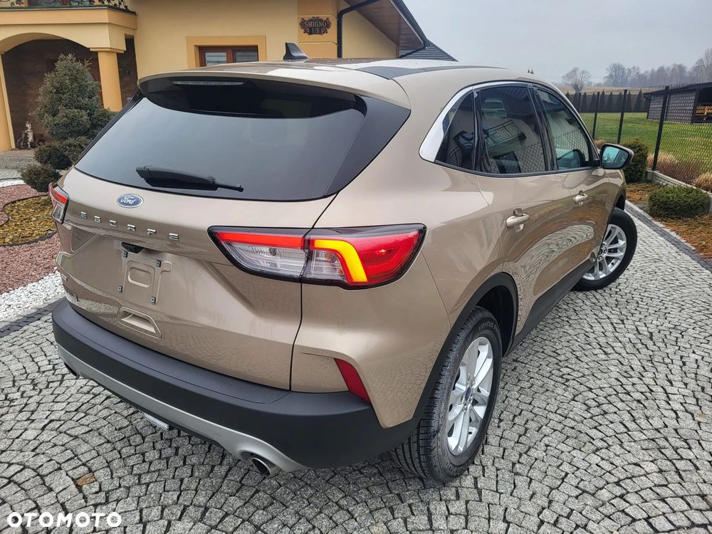 Ford Kuga - 8