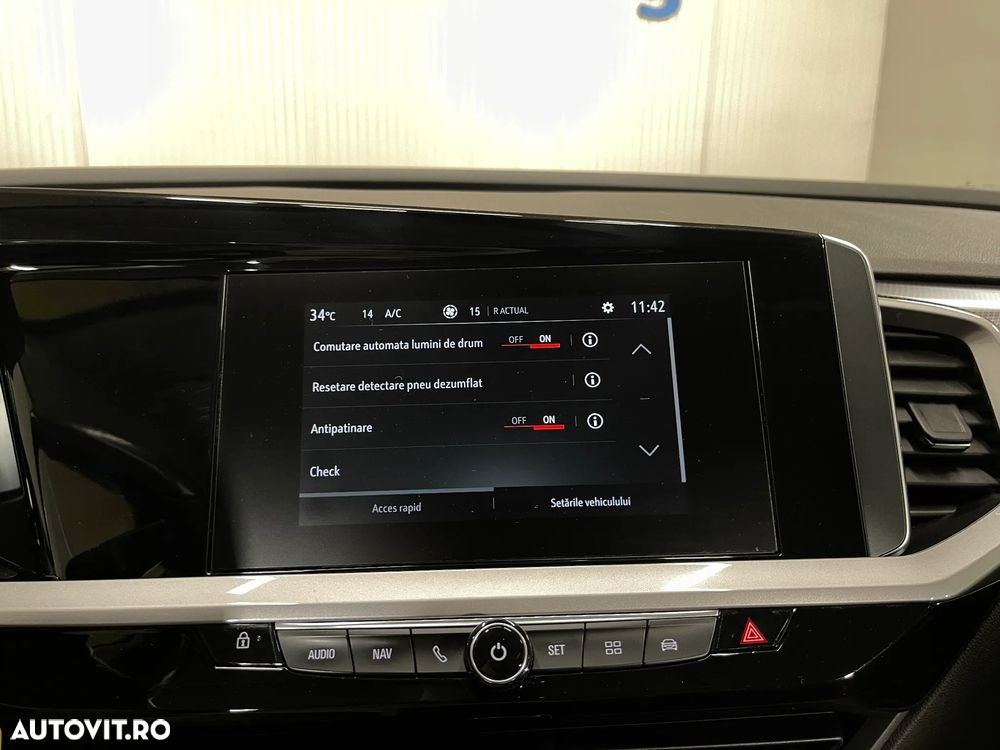Opel Grandland X 1.2 Turbo START/STOP AT8 GLX - 16