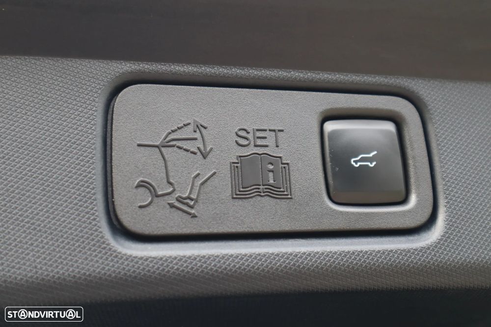 Ford Mustang Mach-E Premium AWD - 15