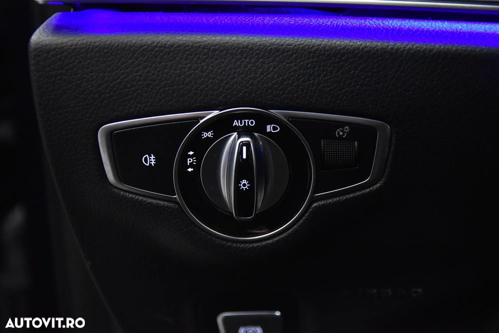 Mercedes-Benz E - 16