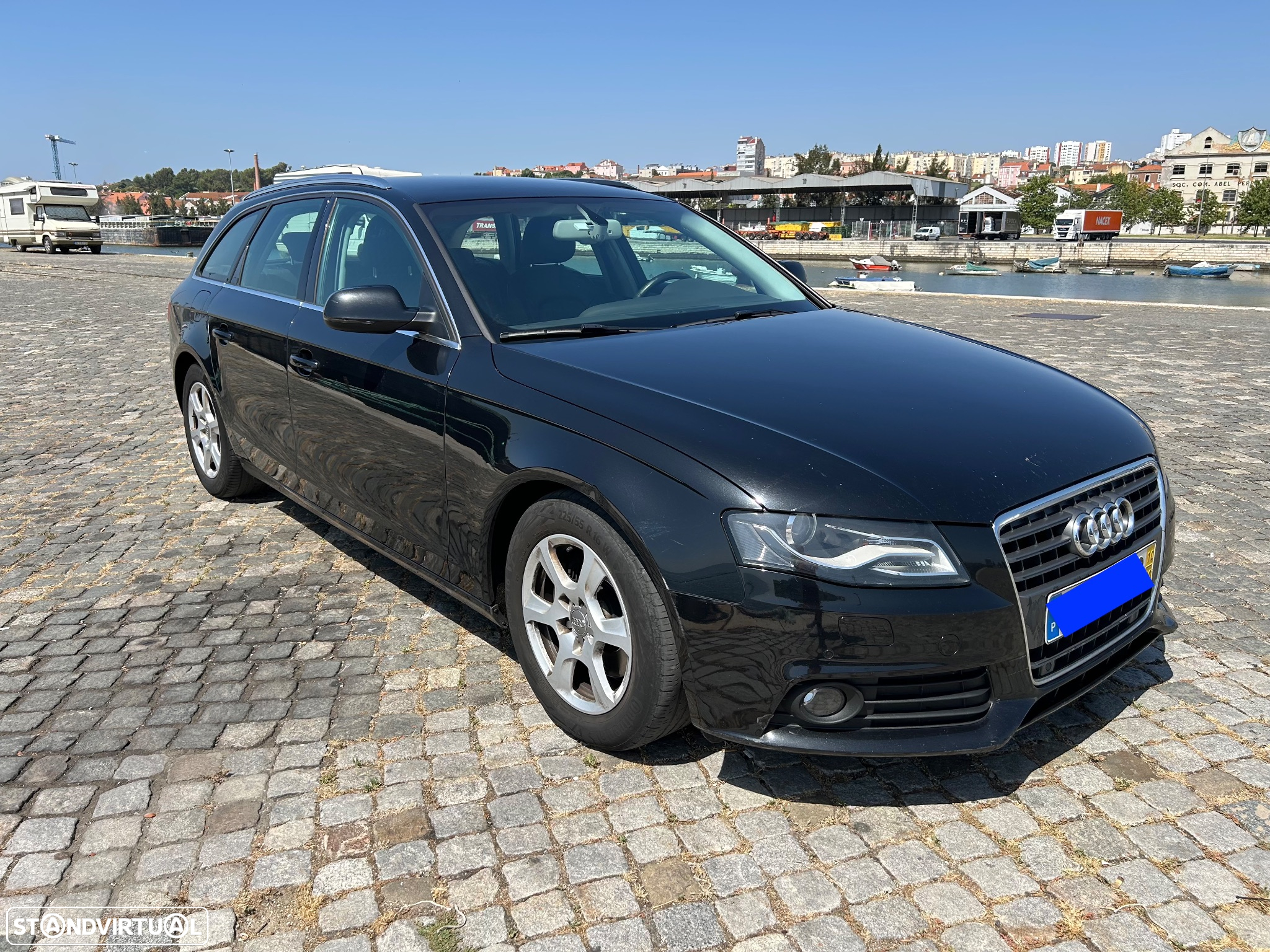 Audi A4 Avant 2.0 TDI Advance - 2