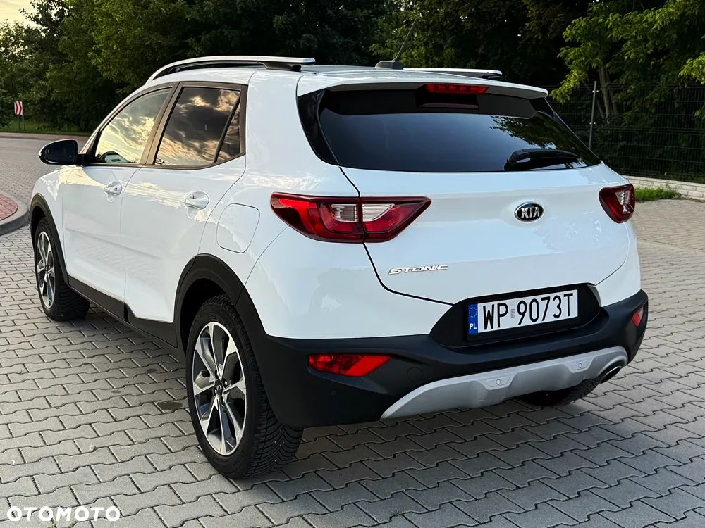Kia Stonic 1.4 L - 12