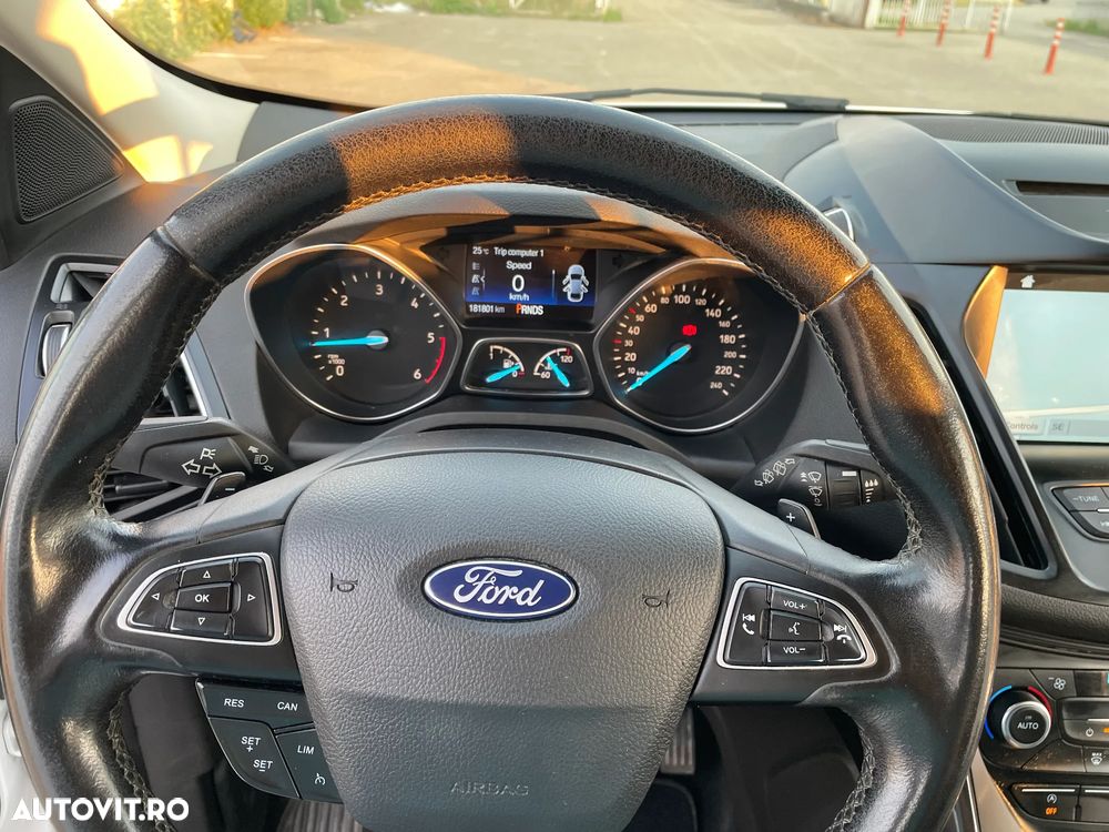 Ford Kuga 2.0 TDCi 4x4 Aut. Titanium - 17