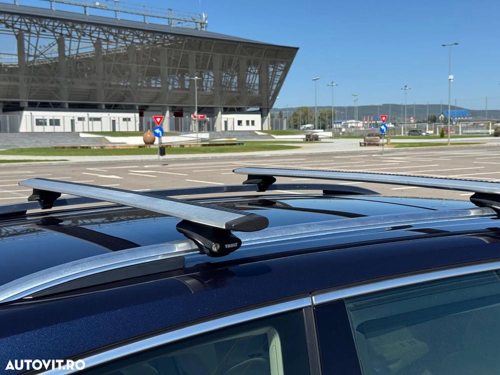 Volkswagen Sharan 2.0 TDI Blue Motion Highline - 22