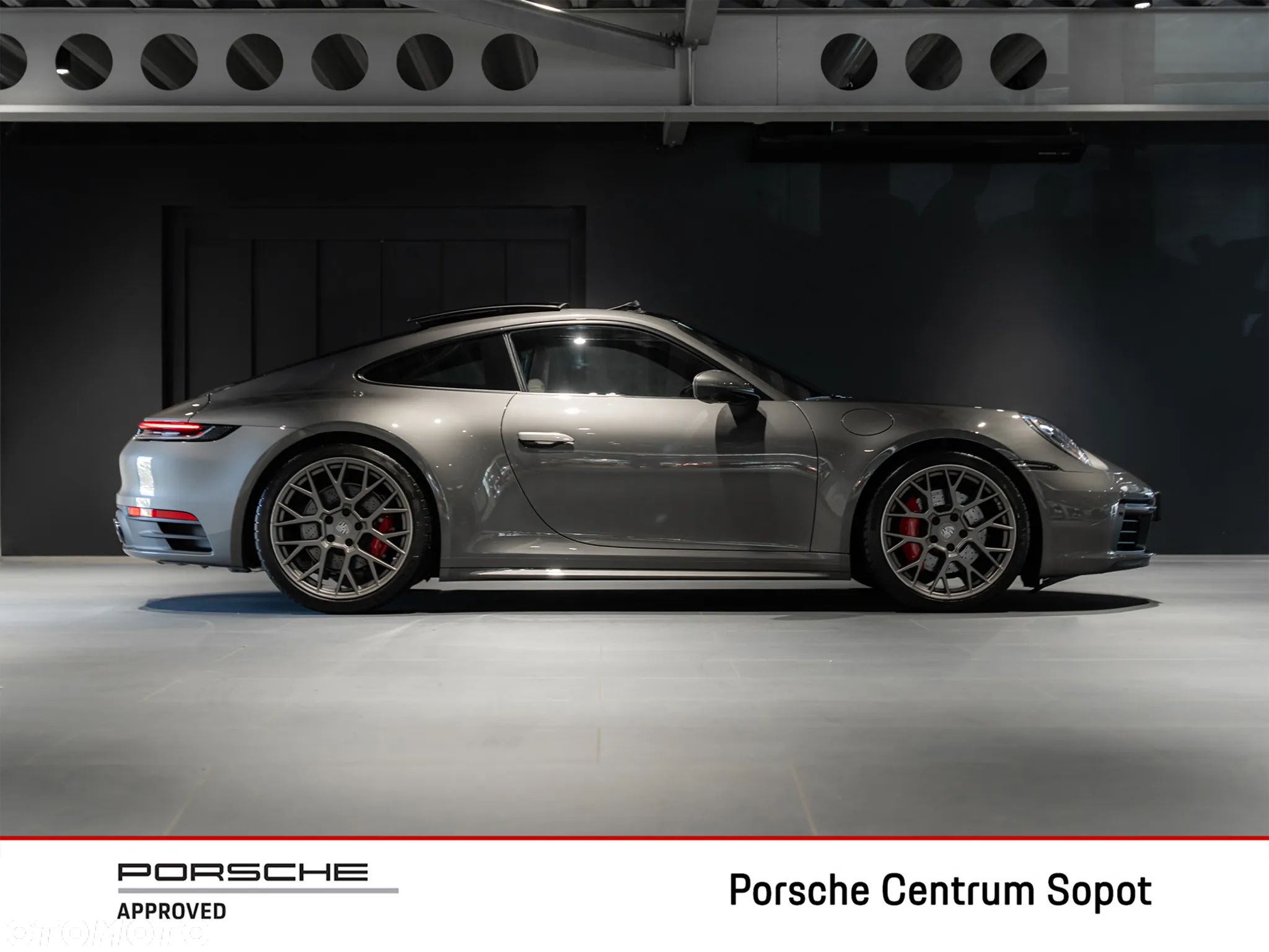 Porsche 911 Carrera 4S - 5