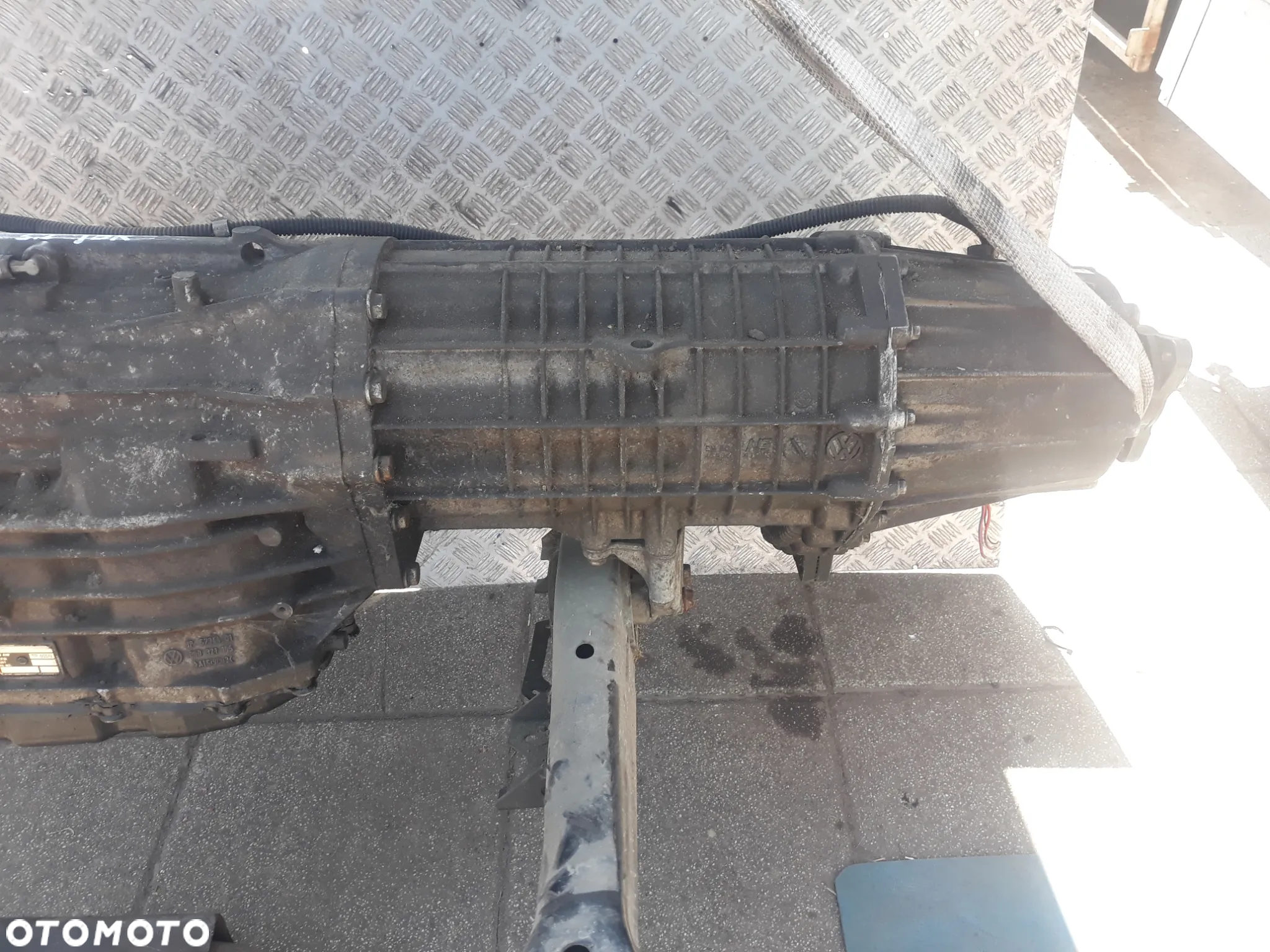 SKRZYNIA BIEGÓW VOLKSWAGEN TOUAREG 7L  3,2 V6  AUTOMATYCZNA  JBR 2006r - UDZIELAM 30 DNI GWARANCJI ROZRUCHOWEJ ! - 3