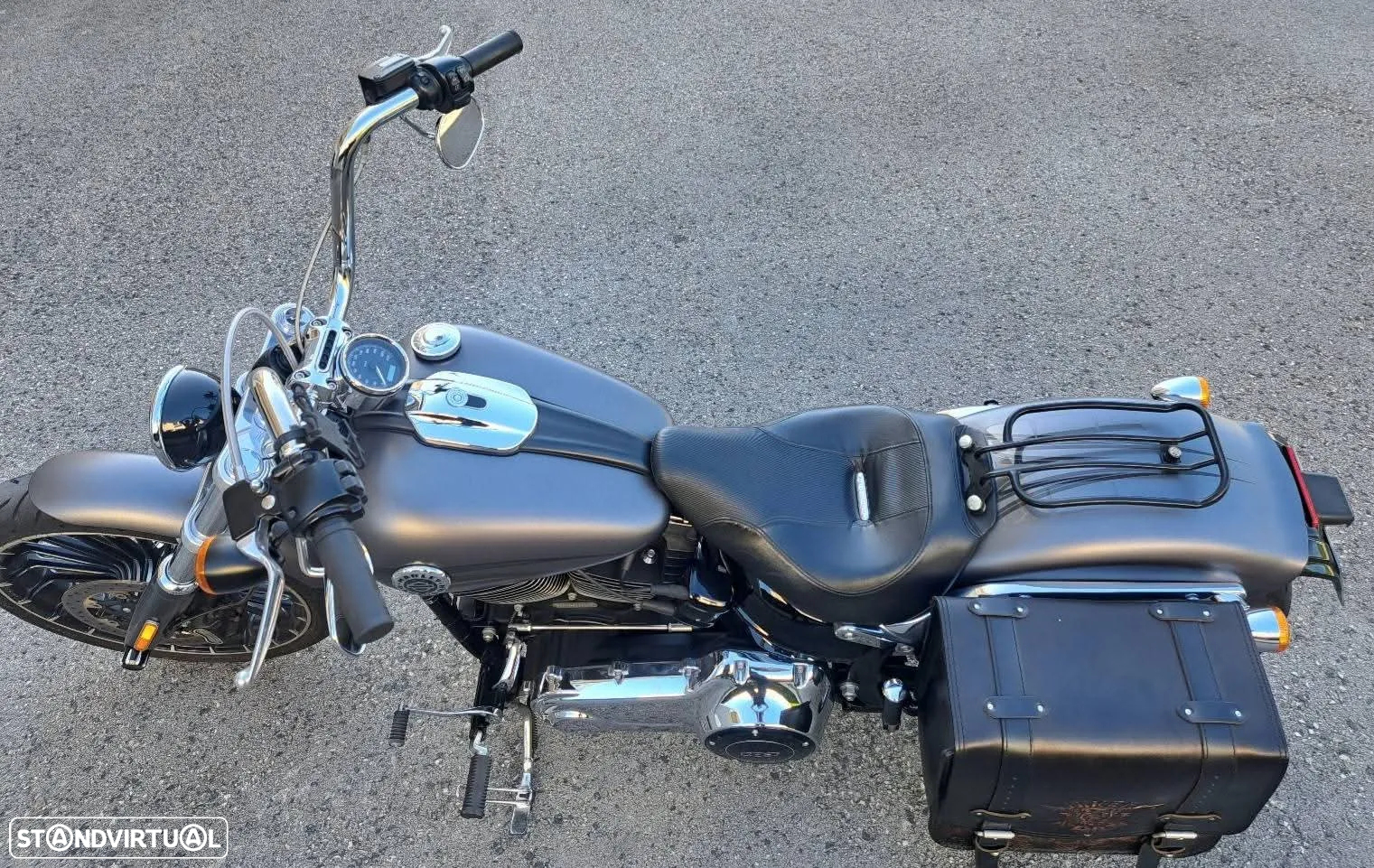Harley-Davidson Softail Breakout - 10