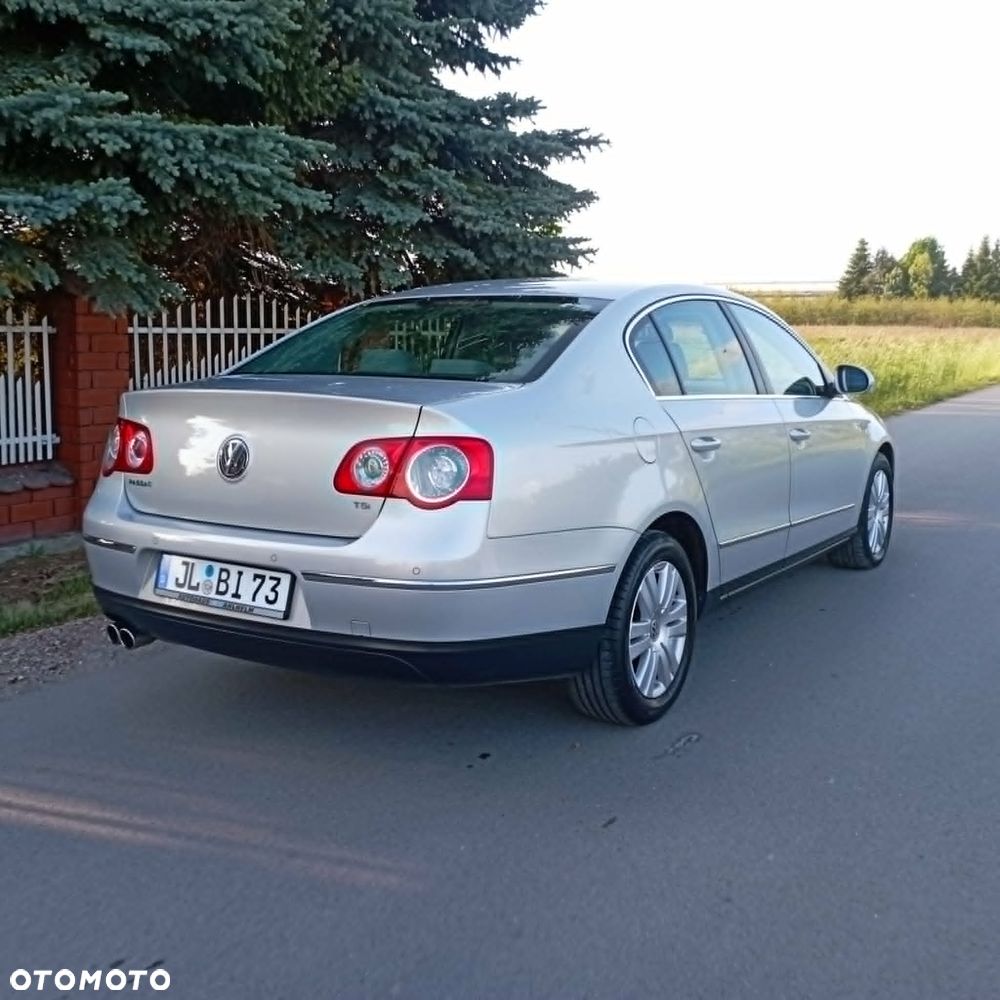 Volkswagen Passat 1.8 TSI Comfortline - 7