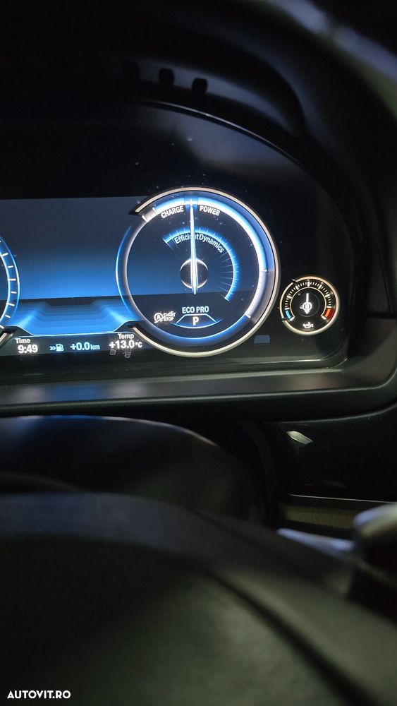 BMW Seria 5 525d xDrive AT - 21