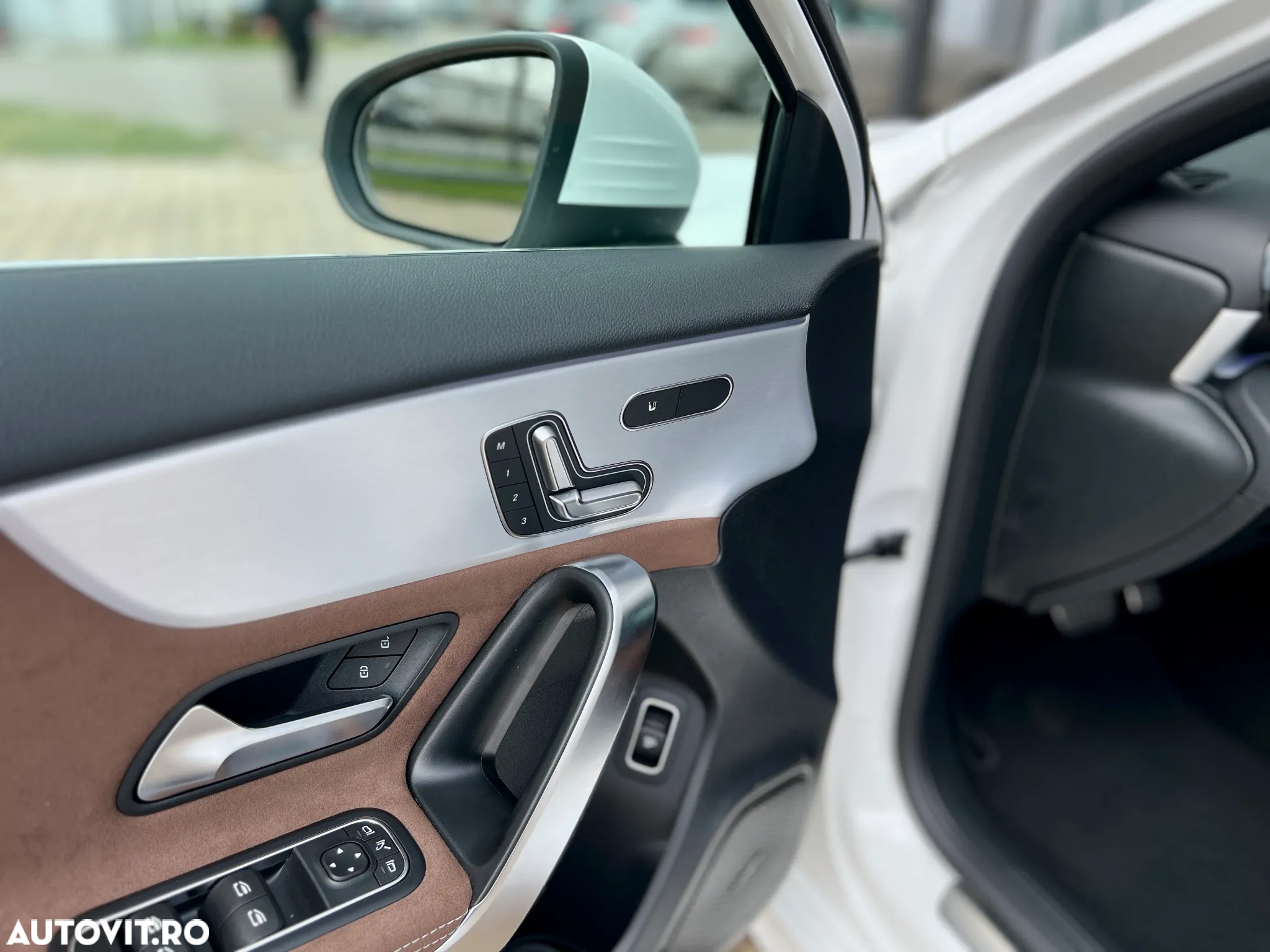Mercedes-Benz A 200 MHEV 7G-DCT Sedan - 10