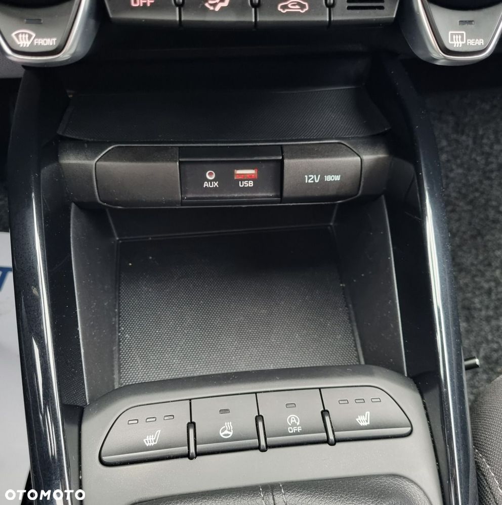 Kia Stonic 1.6 CRDi L - 22