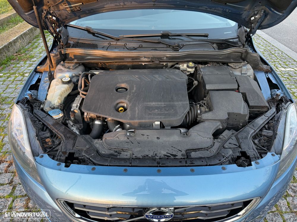 Volvo V40 1.6 D2 Momentum Eco - 8