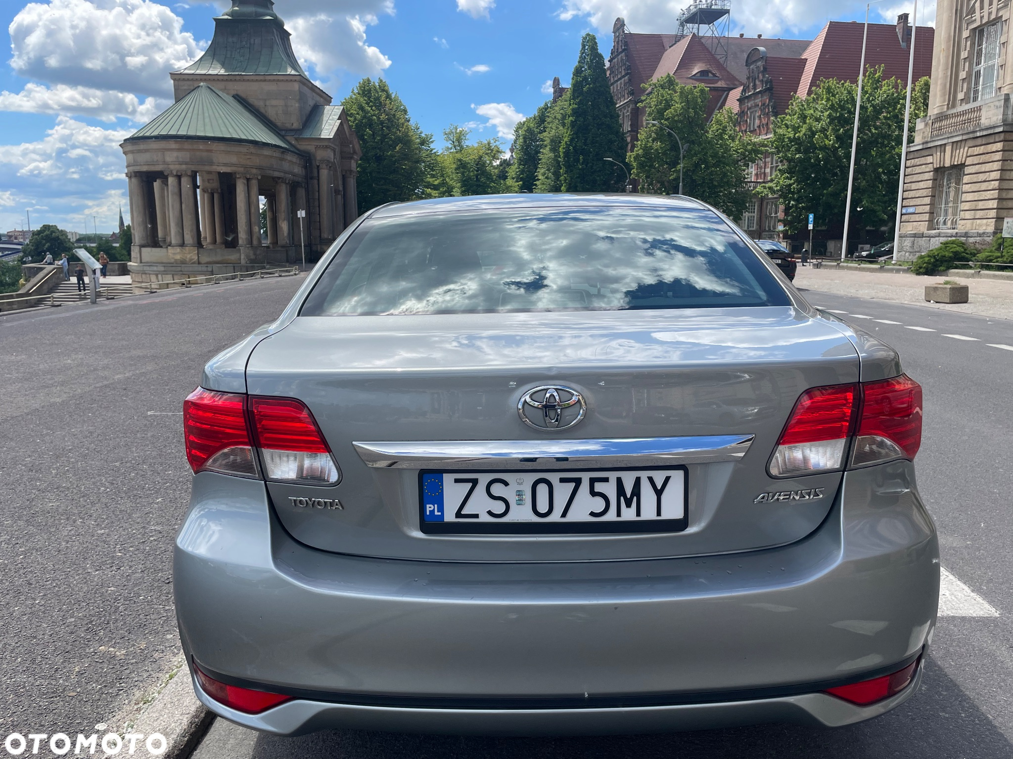 Toyota Avensis - 4