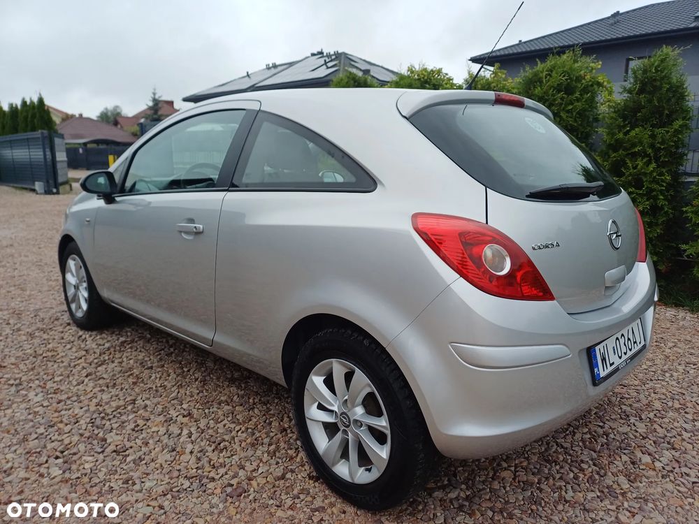 Opel Corsa - 11