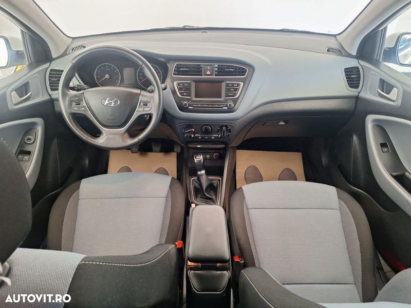 Hyundai i20 - 10