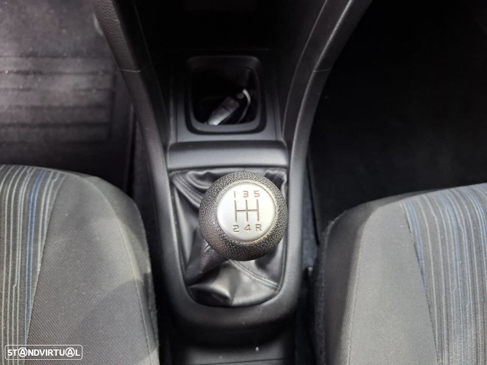 Suzuki Swift 1.2 VVT GLX - 28