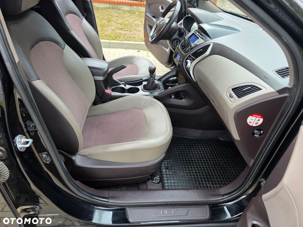 Hyundai ix35 - 22