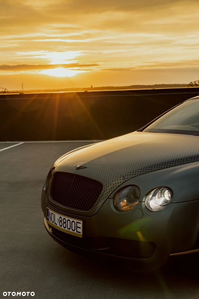 Bentley Continental GT Standard - 19