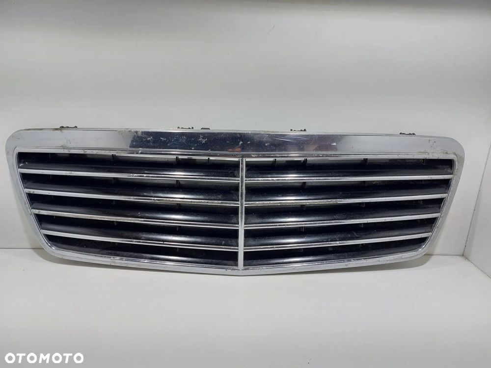 GRILL ATRAPA MERCEDES CLK W208 SLASK WYSYLKA VAT - 1