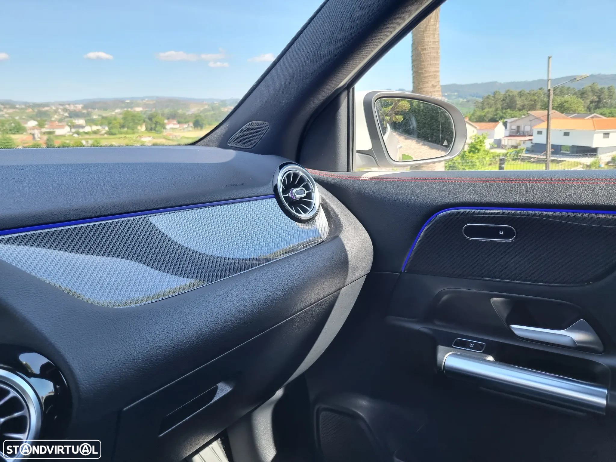 Mercedes-Benz GLA 250 e AMG Line - 24