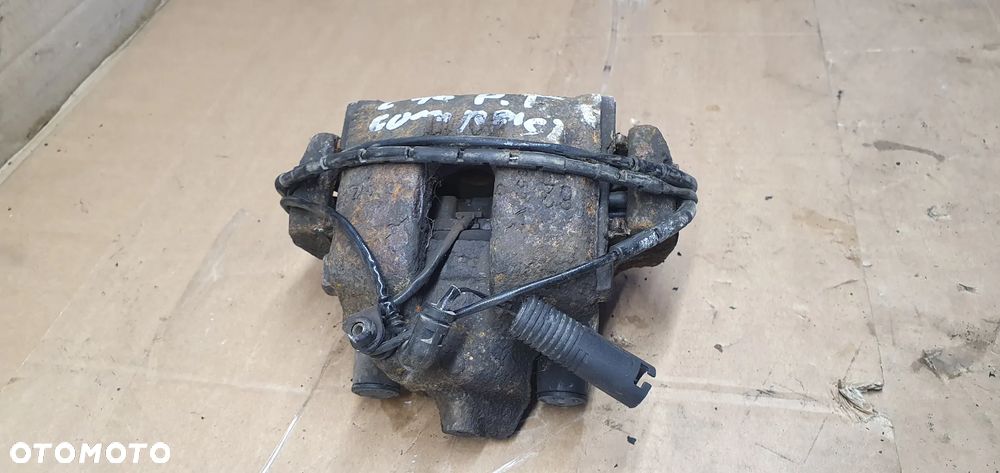 Zacisk hamulcowy prawy tył tylny BMW 3 E46 - 3