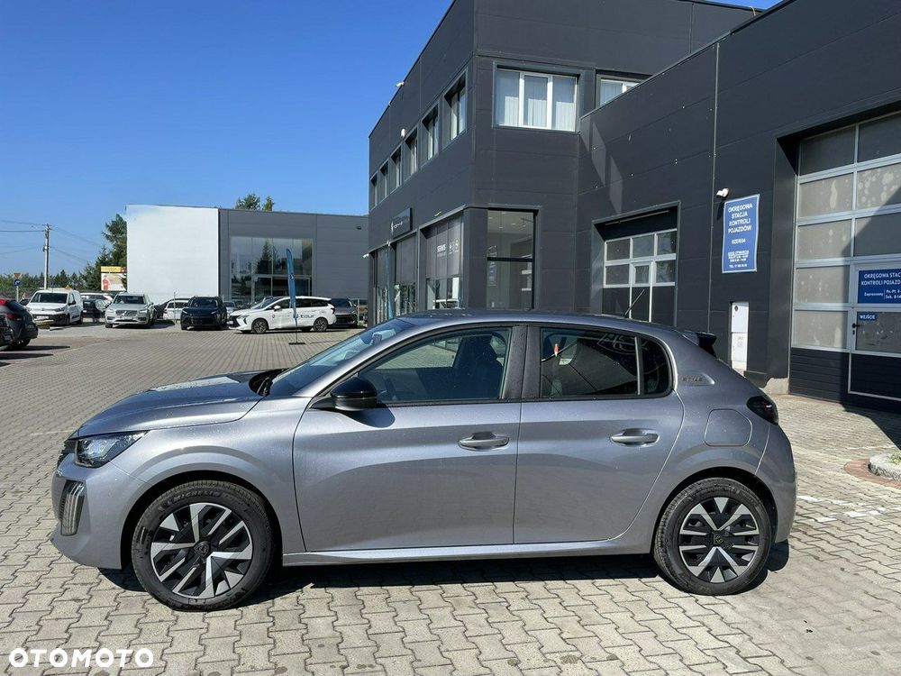 Peugeot 208 - 7