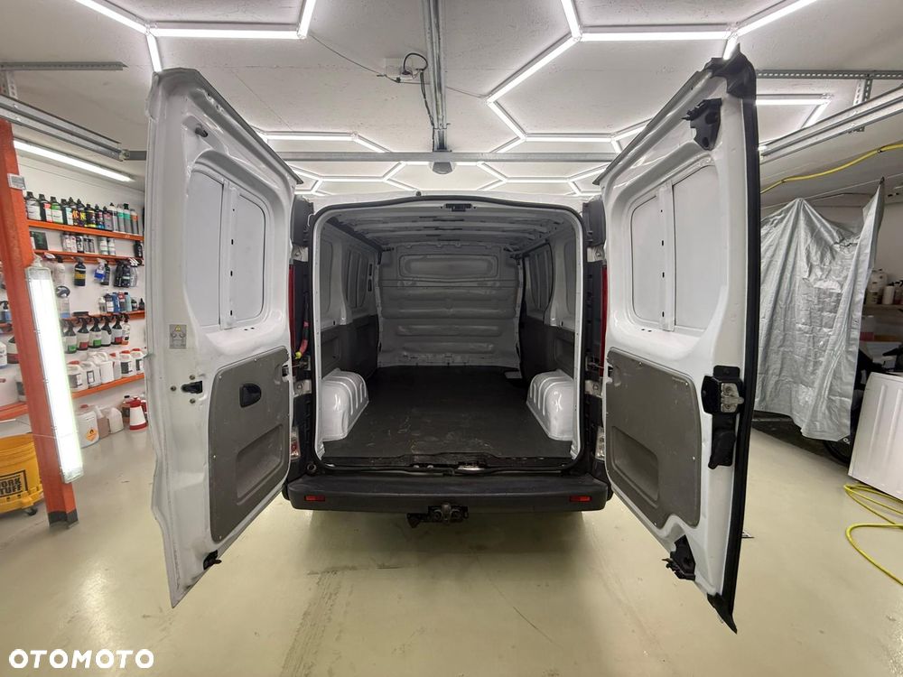 Opel Vivaro - 27