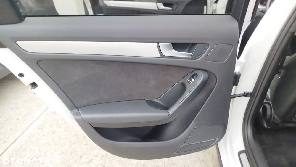 Audi A4 Allroad 2.0 TDI Quattro S tronic - 24