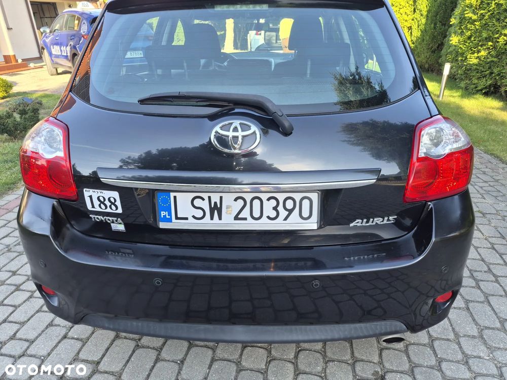 Toyota Auris - 12