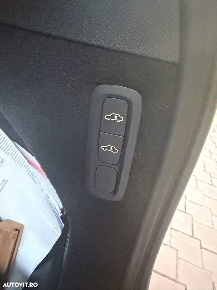 Volvo XC 90 - 16