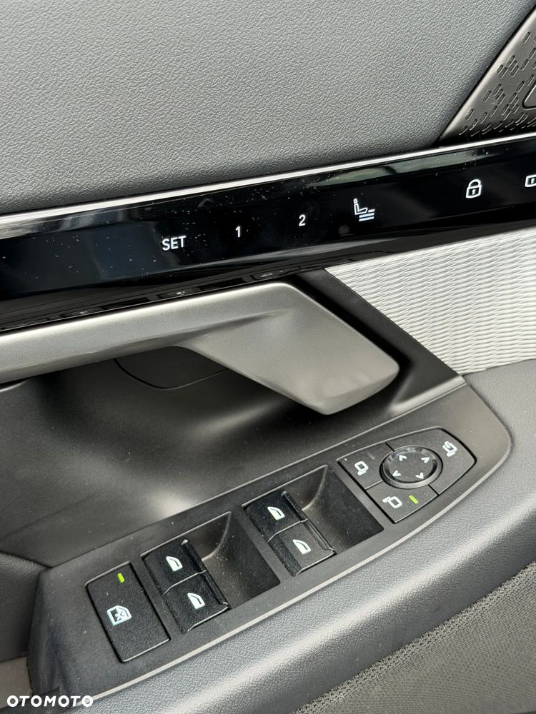 BMW Seria 5 520d mHEV - 29