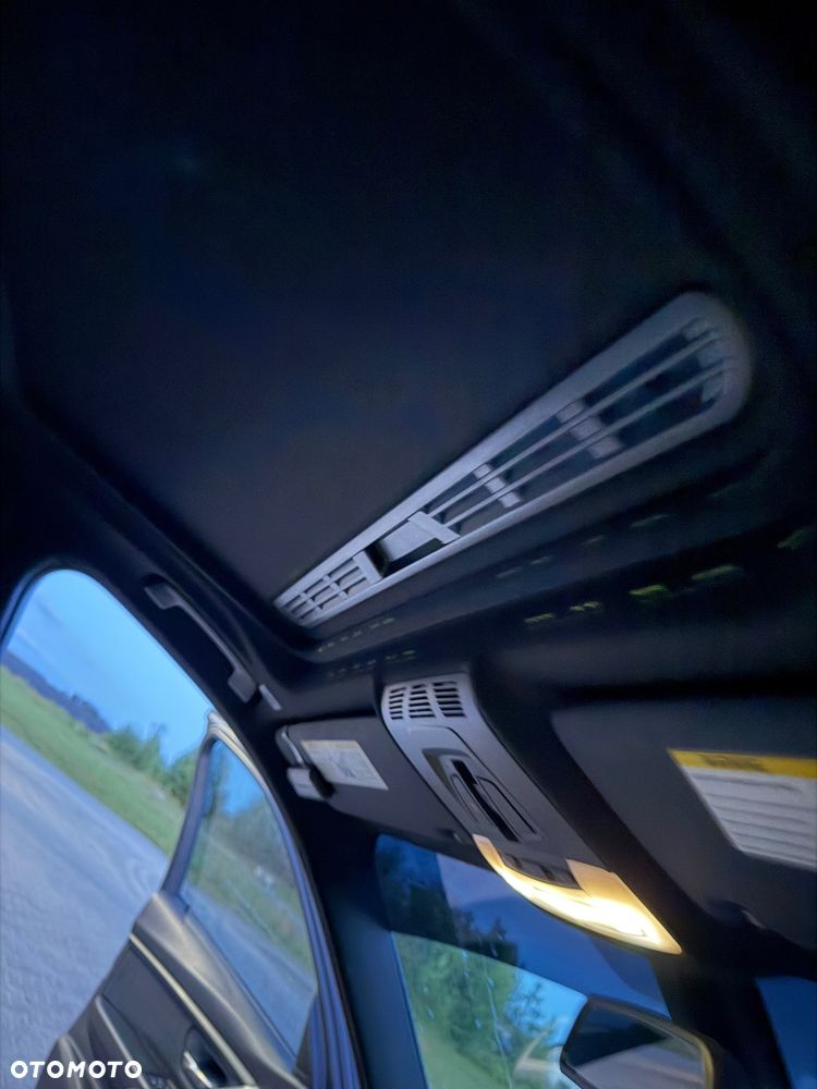 BMW Seria 3 320i xDrive Sport Line - 18