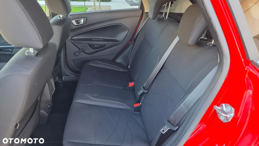 Ford Fiesta 1.0 EcoBoost Titanium - 23