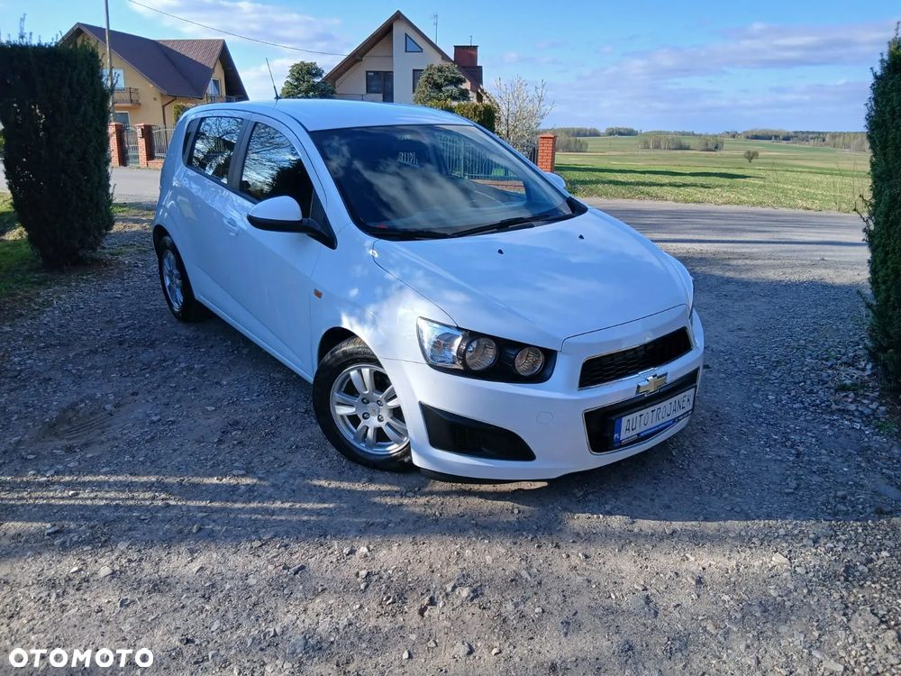 Chevrolet Aveo 1.4 16V LT - 1
