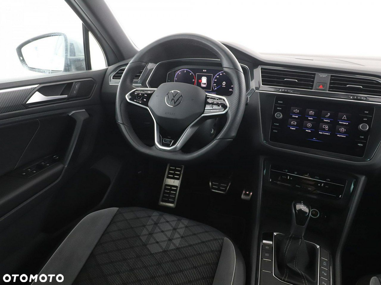 Volkswagen Tiguan 2.0 TDI SCR DSG R-Line - 17