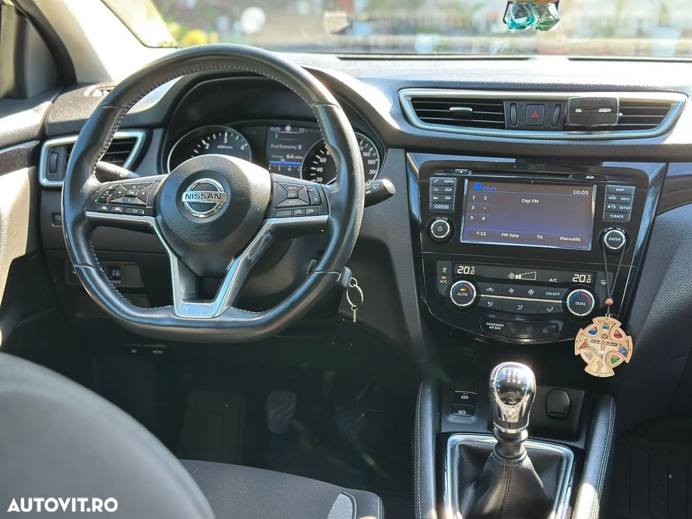 Nissan Qashqai 1.5 DCI Start/Stop N-Connecta - 10
