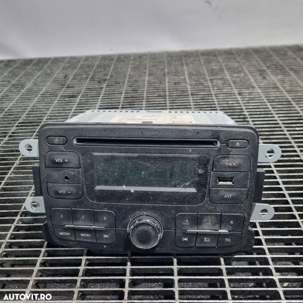 Cd player Dacia Dacia Logan II MCV 2013 - 2016 (1422) 281159936R - 1