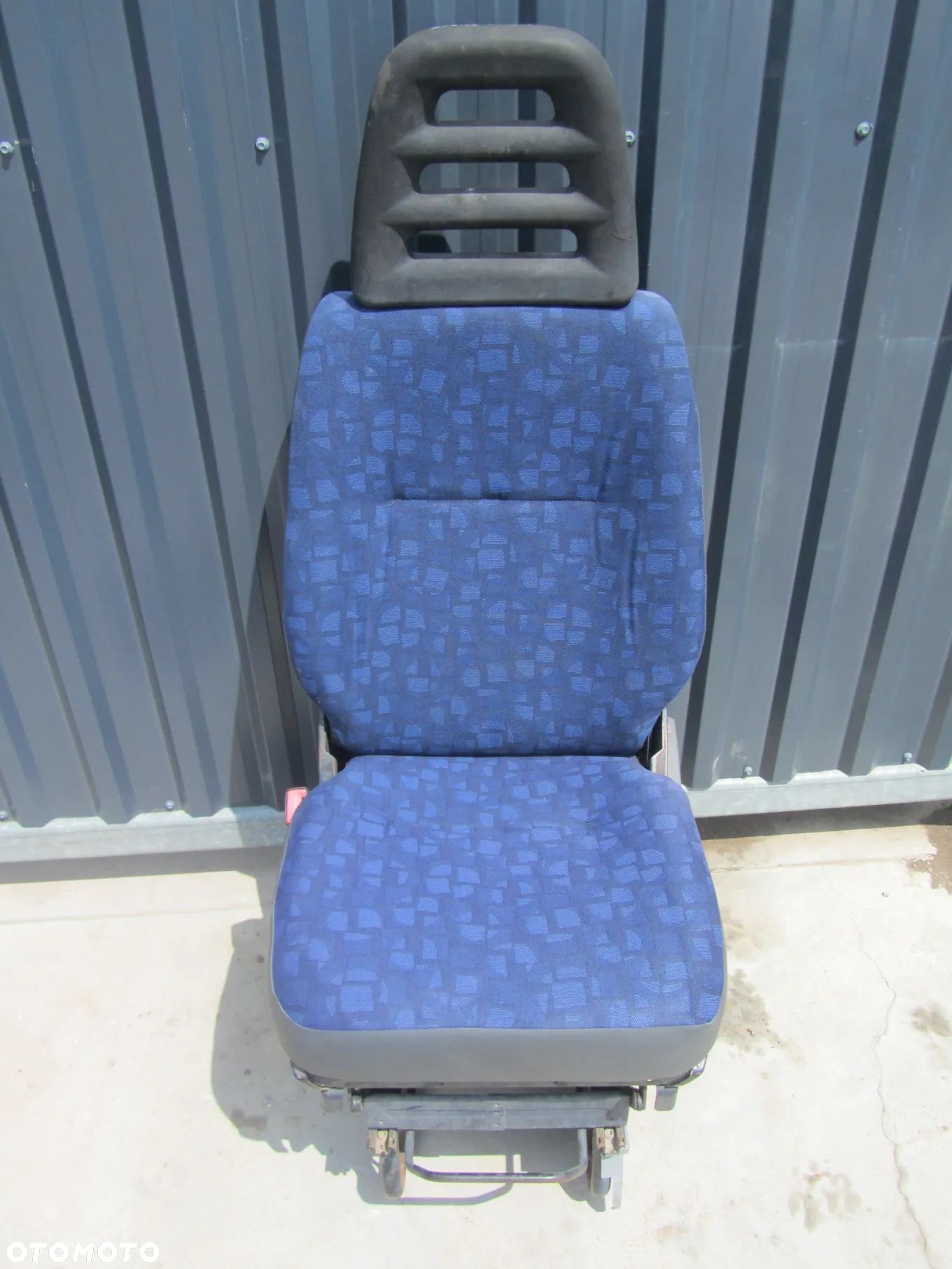 Iveco Daily 06->fotel kierowcy EU - 1