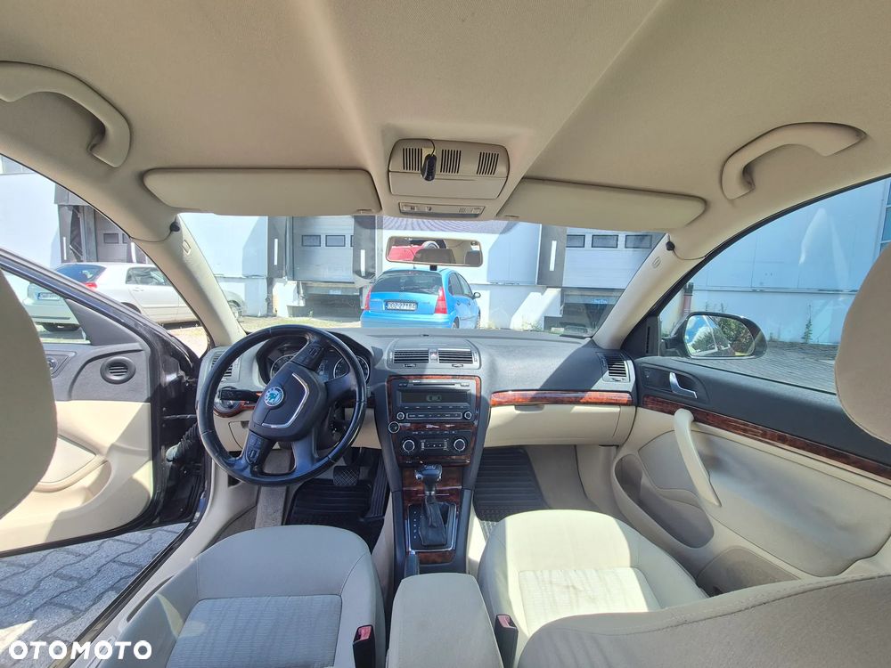 Skoda Octavia 2.0 TDI Elegance DSG - 10