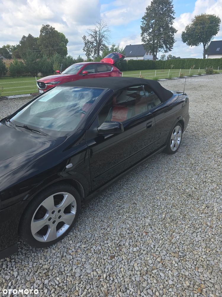 Opel Astra 1.8 16V Coupe Linea Rossa - 13