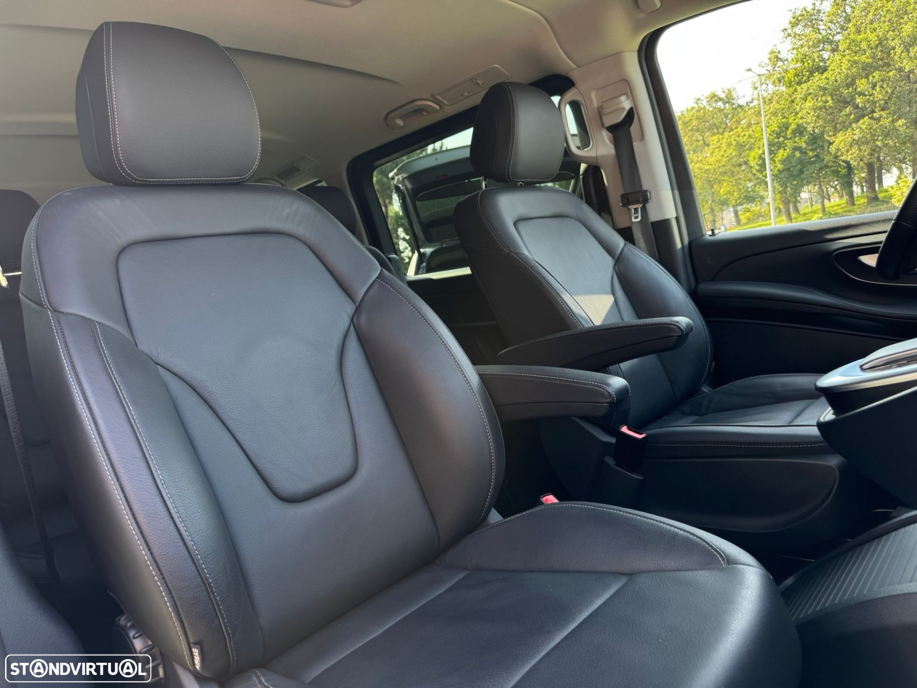 Mercedes-Benz V 300 d Longo Avantgarde - 15