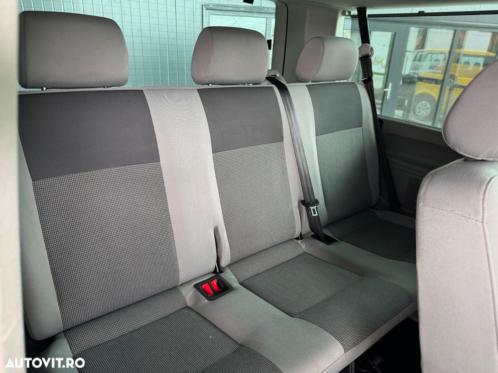 Volkswagen Caravelle - 16