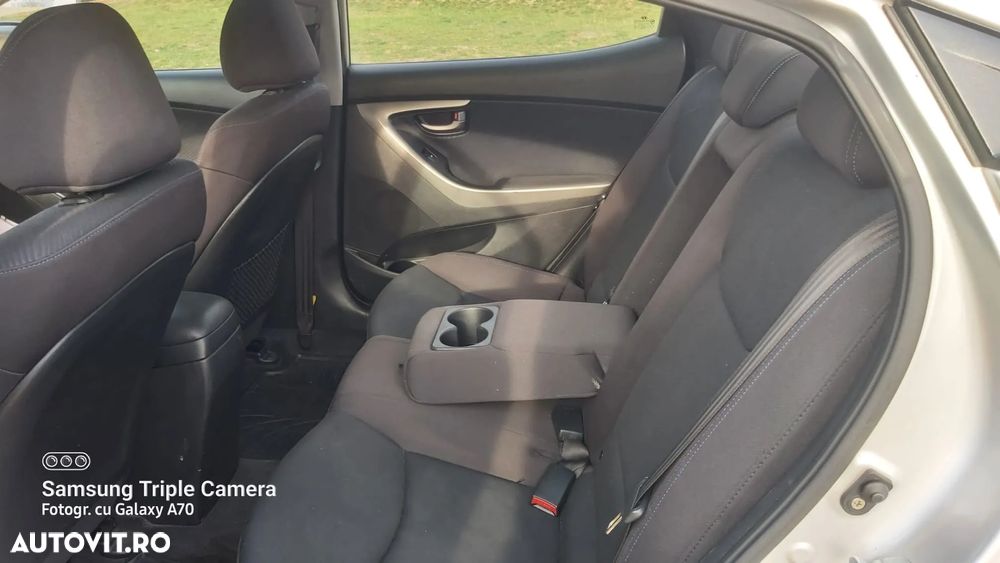 Hyundai Elantra 1.6 MPi Highway Heat+ - 24