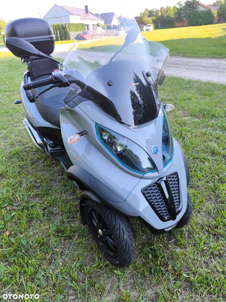 Piaggio MP-3 - 4