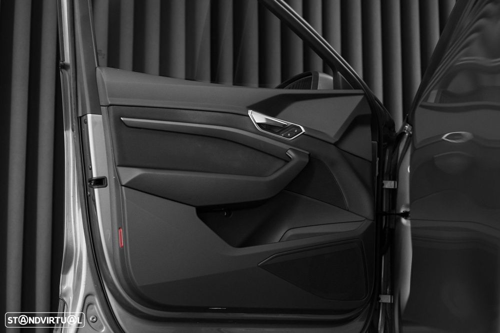 Audi e-tron 55 quattro Advanced - 33